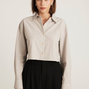 CROPPED LONG SLEEVE BUTTON-UP SHIRT IN BEIGE STRIPE