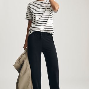 SPORTY LUXE TENCEL™ STRAIGHT LEG PANTS IN BLACK