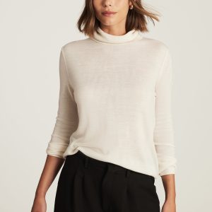 EDITION WOOL TURTLENECK SWEATER IN ANTIQUE WHITE